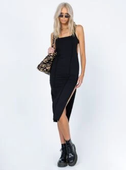 Princess Polly Alya Midi Dress Black -Eva Style Shop 1 modelinfo Ira us2 f4757db3 7c85 4941 8c3f 824a21369e67