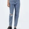 Unofficial High Waisted Mom Jean Light Wash Denim -Eva Style Shop 1 modelinfo kristen us2 3f7868b3 726f 4455 bc06 fb01bafa5b60