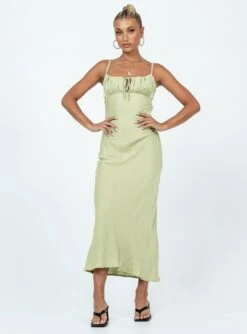 Princess Polly Nicoleta Midi Dress Green -Eva Style Shop 2 modelinfo Alexis us2 d70301e2 e87b 483b 98b6 414c42553060