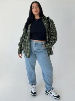 Nora Shirt Forest Green Curve