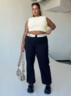 Kendrick Top Cream Curve -Eva Style Shop 2 modelinfo Javi us14 9fd547a6 3efe 490e ad60 0c10afc78cca