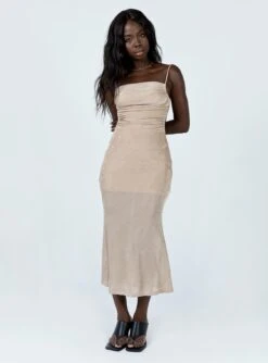 Princess Polly Vera Midi Dress Beige -Eva Style Shop 2 modelinfo cynthia us2 e1d7a6c6 5ba0 4831 87ff e6f1ed5ed04f