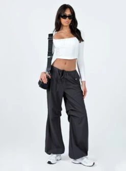 Cahill Long Sleeve Top White -Eva Style Shop 2 modelinfo josephine us2 7c9ab8b2 205a 4102 817e 2de8ba420f44