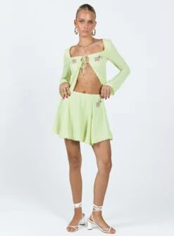 Saleya Mini Skirt Green -Eva Style Shop 2 modelinfo kiana us2 f5d9a726 e0ee 4312 b19b 7055247c7c0d
