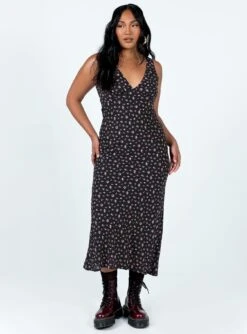 Princess Polly Sariah Midi Dress Black -Eva Style Shop 2 modelinfo rheanna us6 127a71be 1ae8 46a8 a2d3 455739a48741