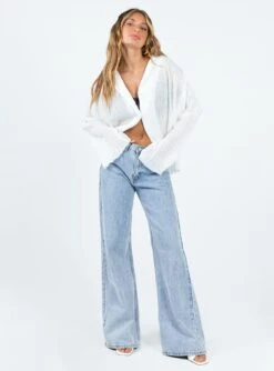 Princess Polly Selma Shirt White 10 Princess Polly Selma Shirt White -Eva Style Shop 2 modelinfo saskia us2 47c6d6d8 0074 4b9b 8ca2 898adab6f960