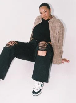 Willa Shirt Curve -Eva Style Shop 2 modelinfo zarria us14 52290ea2 14f9 40b4 a90b 897fd3304d82