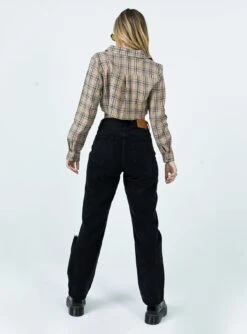 Princess Polly Holly Asymmetric Ripped Leg Jeans Black Denim 12 Princess Polly Holly Asymmetric Ripped Leg Jeans Black Denim -Eva Style Shop 2O0A1034