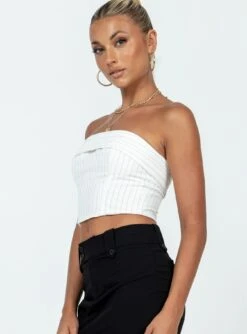 Princess Polly Sebastian Strapless Top White -Eva Style Shop 3 modelinfo Alexis us2 d0a55a41 6980 4dd7 9479 1b16633fcf33