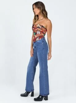 Princess Polly Darfield Mid Wash Flare Denim Jeans -Eva Style Shop 3 modelinfo Casey us4 93a6a5c8 5a0f 4f4a bbee adf4063fcaee