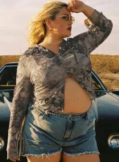 Carnival Long Sleeve Shirt Multi Curve 10 Carnival Long Sleeve Shirt Multi Curve -Eva Style Shop 3 modelinfo Krysten us16 e47d5fc1 989f 4cac b86f 6690450c51c0