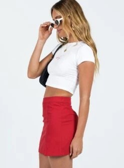 Princess Polly Lolita Mini Skirt Red -Eva Style Shop 3 modelinfo Saskia us2 c2069dd8 7e47 43a8 ab68 c8fccdbd78e5