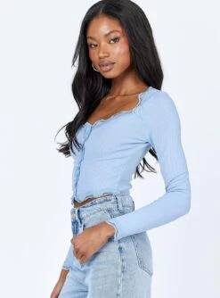 Princess Polly Rainey Long Sleeve Top Blue 8 Princess Polly Rainey Long Sleeve Top Blue -Eva Style Shop 3 modelinfo Tori US2 936f64ac 4555 4f50 be1b e7fc574b613c