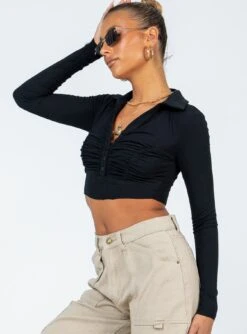 Princess Polly Barlee Long Sleeve Top Black -Eva Style Shop 3 modelinfo alexis us2 7a476745 3505 4d1c b431 2852639fdc8b