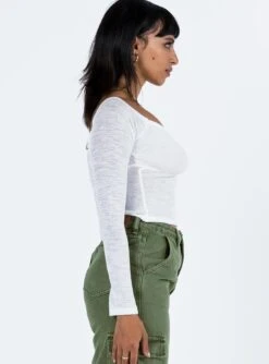 Zelda Off The Shoulder Top Ivory -Eva Style Shop 3 modelinfo bodor us4 2f329341 a7ab 47fd a565 9a561d66083c