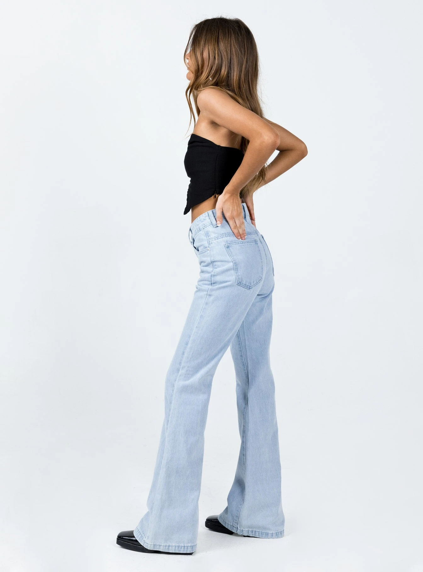 Princess Polly Cabarita Lounge Denim Jeans Light Wash 5 Princess Polly Cabarita Lounge Denim Jeans Light Wash - Image 3