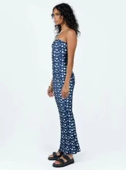 Princess Polly Oscar Midi Dress Navy Floral -Eva Style Shop 3 modelinfo kristen us2 f3f93c62 cec4 4ac5 afb0 d98d36eed4b6