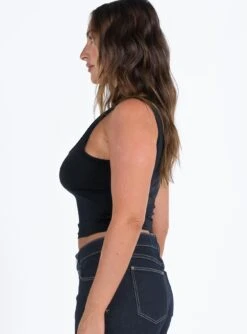 Sanada Top Black -Eva Style Shop 3 modelinfo mikayla us8 5accea1c 88fe 44d2 89a7 9b3230f882f9