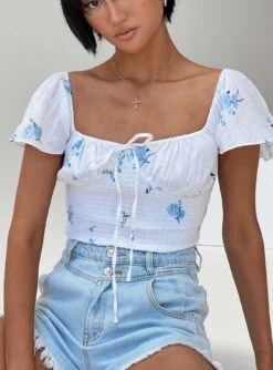 Front Row Top White -Eva Style Shop 3 modelinfo millicent us2 230a000c 1cb5 4089 b669 e0d464b8512a