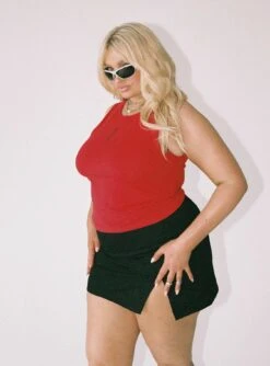 Madison Mini Skirt Black Curve 8 Madison Mini Skirt Black Curve -Eva Style Shop 3 modelinfo sarina us14 d7ab342e 376b 4401 99ba 910ffa6f47eb