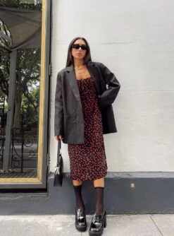 Princess Polly Noda Midi Dress Black/Red 25 Princess Polly Noda Midi Dress Black/Red -Eva Style Shop 3 a629be30 b0f1 4d3a 943a d037051ba7f0