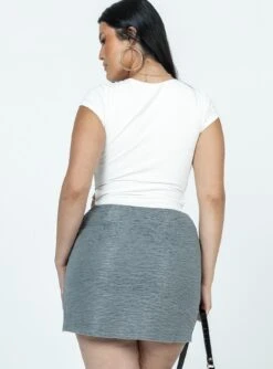 Princess Polly Selby Textured Mini Skirt Grey -Eva Style Shop 4 model info Alicia us8 4585eae5 2207 4a0a a5d4 b0af1ad5bba2