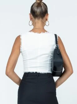 Princess Polly Silvanna Top White 14 Princess Polly Silvanna Top White -Eva Style Shop 4 modelinfo Alexis us2 91d06f62 e5d4 4404 aa6e 0293e1b2e381