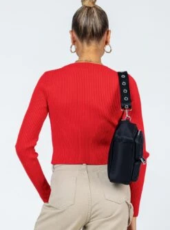 Princess Polly Dontae Long Sleeve Top Red -Eva Style Shop 4 modelinfo Alexis us2 e8a3973f 9a7c 44b7 a69b 314baef8c1ea