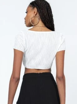 Princess Polly Rosetta Top White -Eva Style Shop 4 modelinfo Ayanna us2 455d33bf a5c4 48b5 badd 5cefe8122977