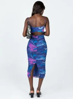 Princess Polly Holloway Wishes Midi Dress Blue Swirl -Eva Style Shop 4 modelinfo Cynthia US4 a9c47493 3b05 4255 94da f3115330819c