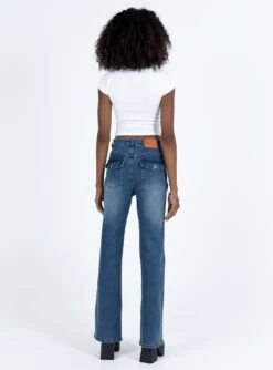 Princess Polly Carvalho Flare Jeans Mid Wash Denim -Eva Style Shop 4 modelinfo alexa us2 379c710c 59bb 4ee2 9aa5 e992ca30378e