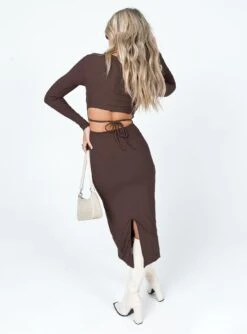 Princess Polly Nolan Midi Dress Brown -Eva Style Shop 4 modelinfo cathlin us2 d5b9ae1d 63c5 4761 a1ff 393bc0ad0b80
