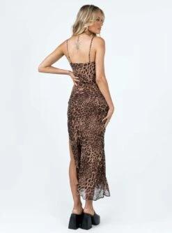 Princess Polly Safari Midi Dress Leopard -Eva Style Shop 4 modelinfo elly us2 887562c0 db83 4036 80f5 5ab3a7bb40d2