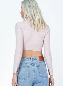 Princess Polly Noah Top Beige -Eva Style Shop 4 modelinfo emily us2 41fcfca7 e8a7 490c 98e2 90c8d3f1d049