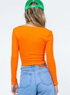 Princess Polly Kinsey Long Sleeve Top Orange -Eva Style Shop 4 modelinfo emily us2 4c850a53 88a1 47e0 81f5 f54da56ccec9