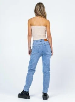 Princess Polly Washington Straight Leg Denim Jeans -Eva Style Shop 4 modelinfo emily us2 6a86fe16 f83d 4746 a472 357bfb306a7c