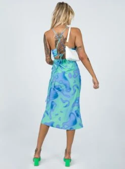 Princess Polly Victoria Midi Dress Blue / Green -Eva Style Shop 4 modelinfo emma leigh us4 b60f5fc6 7653 4f42 9643 981230c6f869