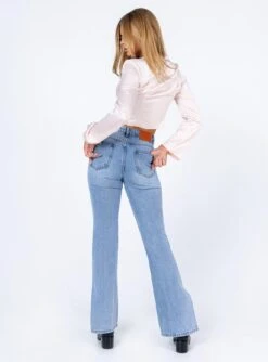Princess Polly Tampico Flare Leg Denim Jeans 9 Princess Polly Tampico Flare Leg Denim Jeans -Eva Style Shop 4 modelinfo josie us4 e13c6e73 b3c3 4a78 8f1e bed3bef93183