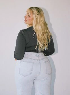 Mallard Bodysuit Grey Curve -Eva Style Shop 4 modelinfo sarina us14 85158730 47b4 423f 83d2 c277accc19c1