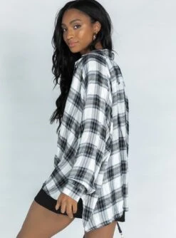 Princess Polly Laina Shirt Black/White 9 Princess Polly Laina Shirt Black/White -Eva Style Shop 4 5708941f 4403 499b a1f9 36aeb06f04da