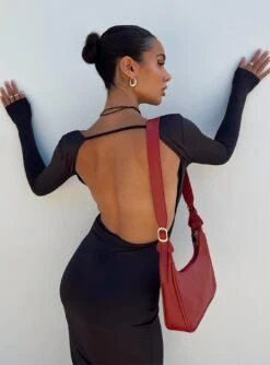 Dorado Long Sleeve Midi Dress Black 13 Dorado Long Sleeve Midi Dress Black -Eva Style Shop 5 modelinfo Tamika us2 18c681a0 4b75 4a8f 909a b6578c4dec94