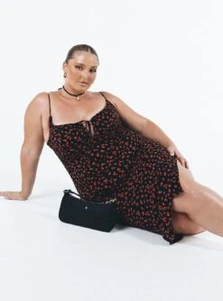 Noda Midi Dress Black Curve