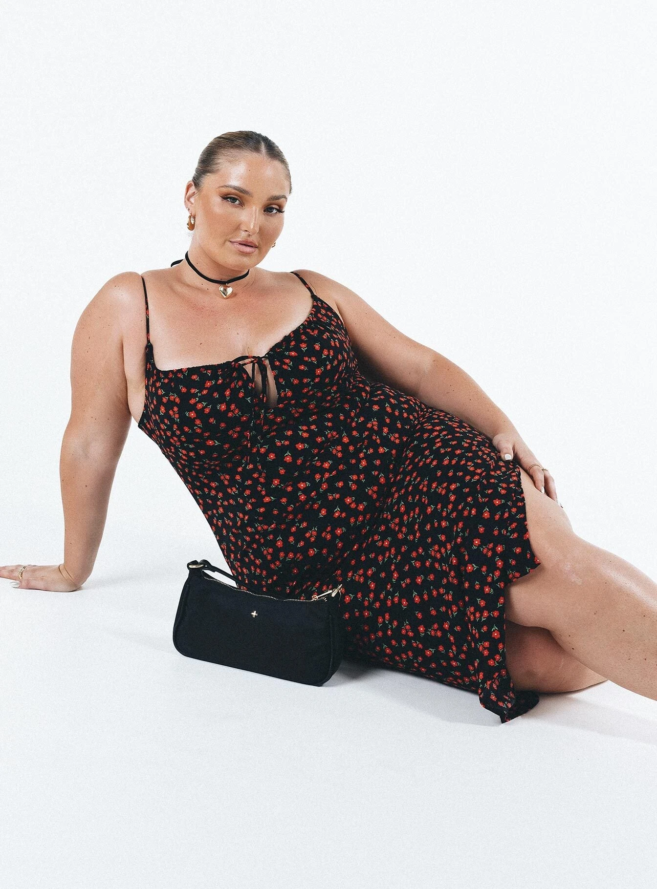 Noda Midi Dress Black Curve 3 Noda Midi Dress Black Curve